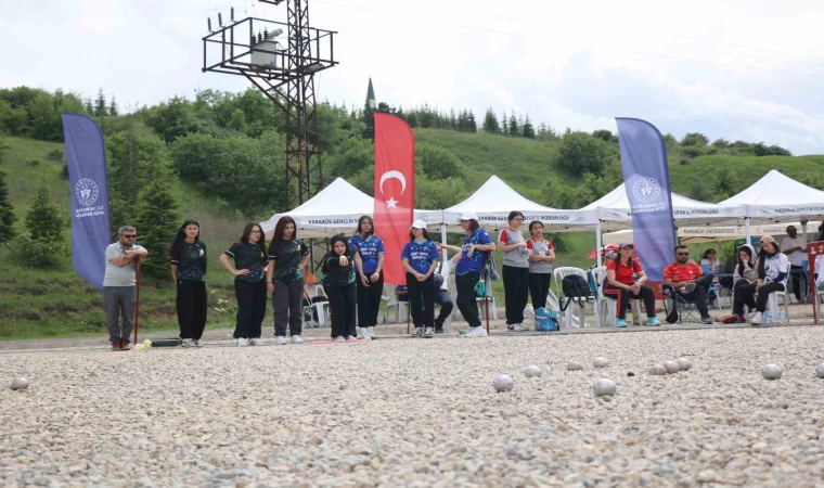Karabük’te ilk kez düzenlenen Bocce Bölge Şampiyonası devam ediyor