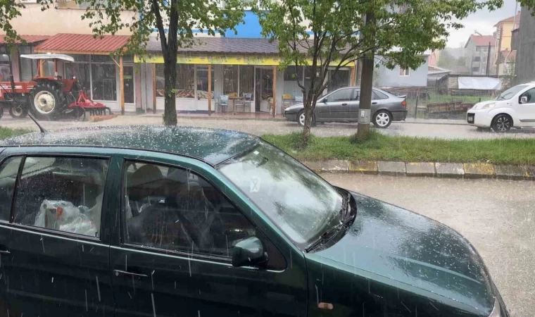 Kastamonu’da dolu ve sağanak yağış etkili oldu
