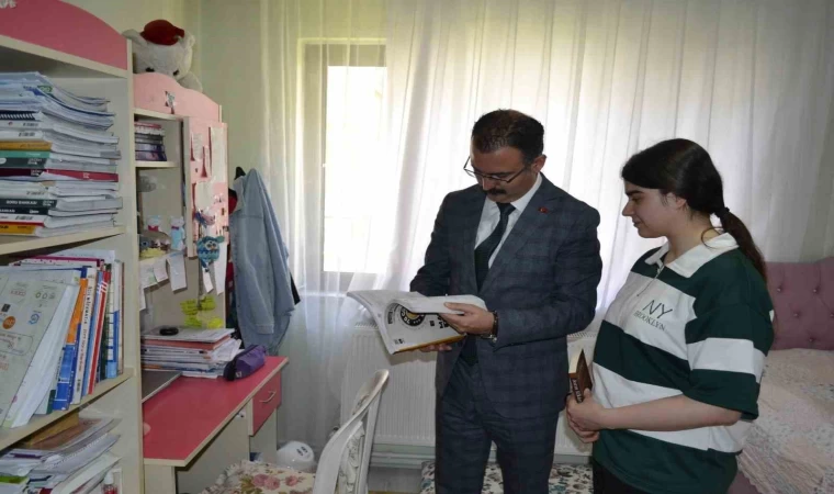 Kaymakam Ateş, öğrencilerin misafiri oldu