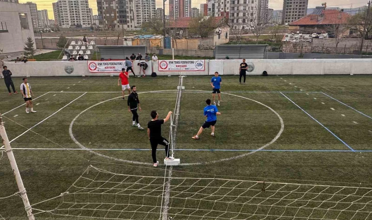 Kayseri’de Ayak Tenisi heyecanı yaşandı