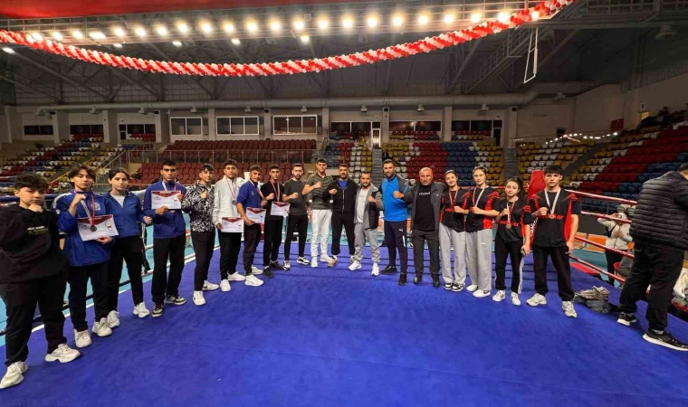 Kayserili sporculardan 13 madalya