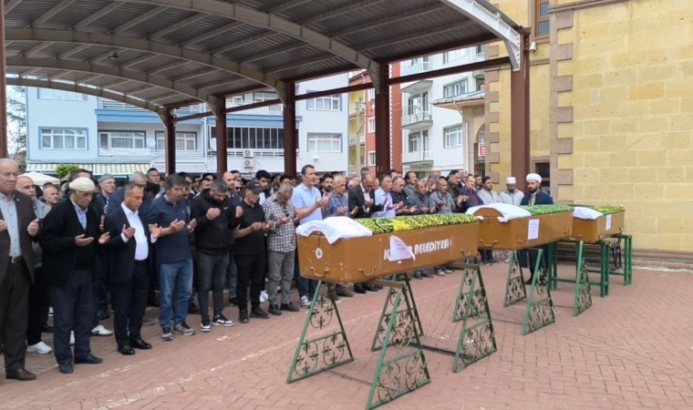 Kazada ölen 2 kardeş toprağa verildi