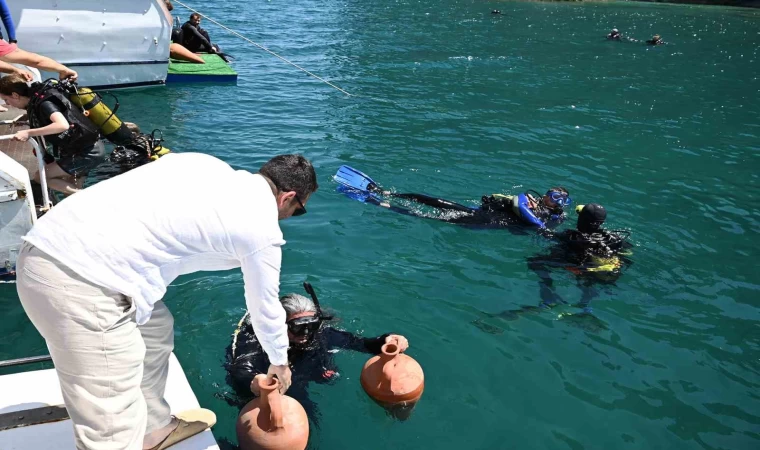 Kemer’de Hıdırellez Dalışı renkli görüntülere sahne oldu