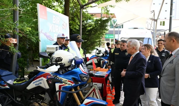Kırklareli’nde Valisi Turan, sürücülerin trafik kurallarına uyması konusunda uyardı