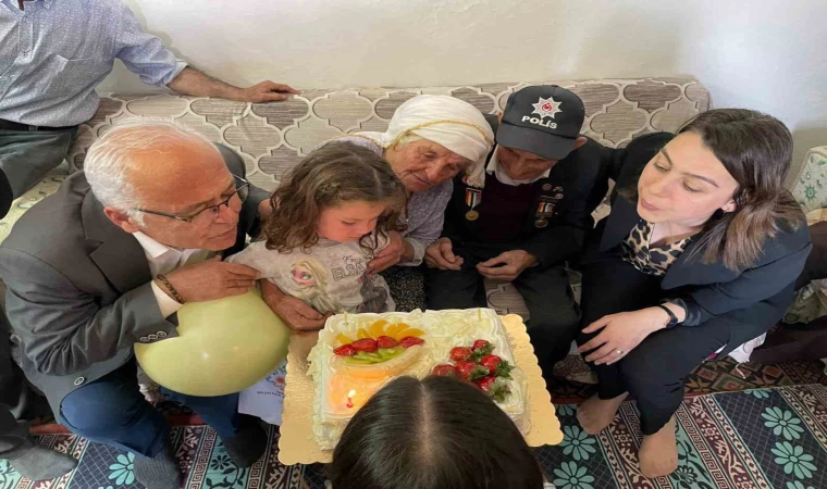 Kore Gazisine 95’inci yaş günü kutlaması