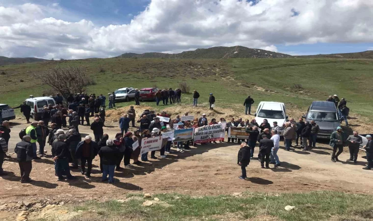 Köy sakinleri maden firmalarına seslendi, ”Havama, suyuma, toprağıma dokunma”