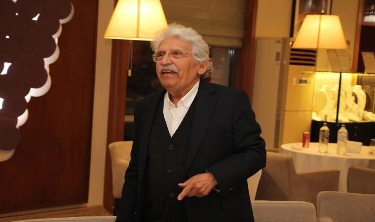 Kulalı avukatlar yemekte buluştu