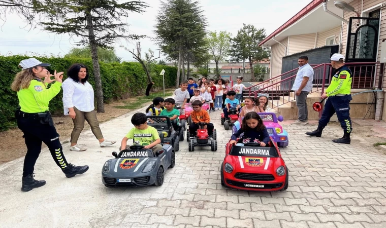 Kulu’da anaokulu öğrencilerine trafik güvenliği eğitimi