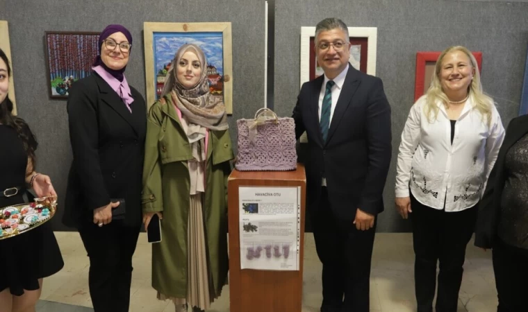 Kütahya’da ’Geleneksel Türk El Sanatları Öğrenci Sergisi’ açıldı