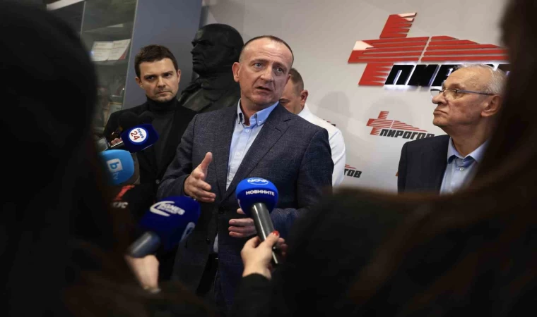 Kuzey Makedonya Sağlık Bakanı Taravari istifa etti