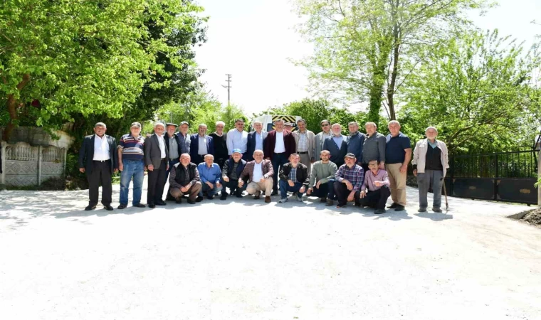 Mahalleliden yol yapımına yemekli teşekkür