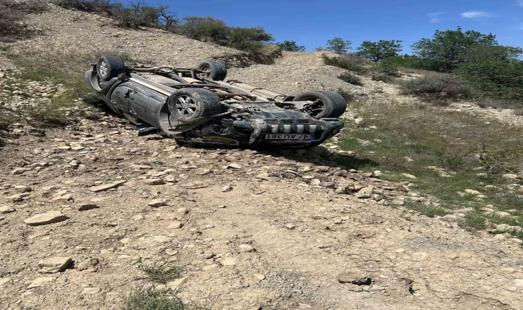 Mardin’de otomobil yamaçtan düştü: 1 yaralı