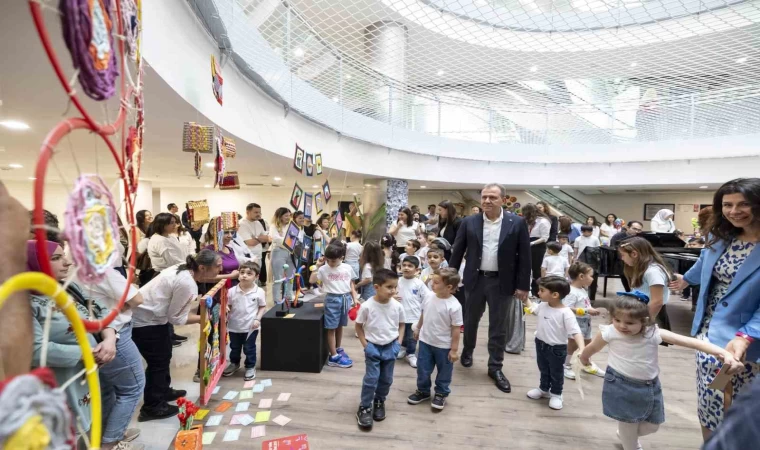 Mersin’de ’Tükenmeyen Sevgiler, Dönüşen Eserler Sergisi’ açıldı