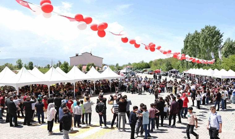 Muş’ta ”7. Lale Festivali” coşkusu