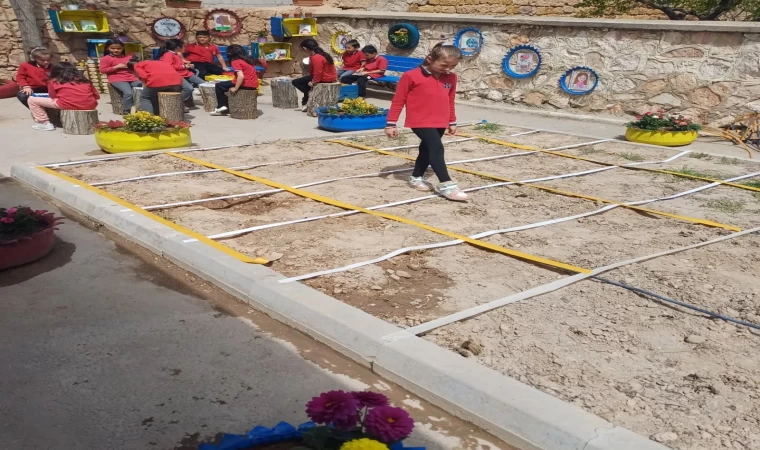 Niğde’de Doğa ile Bütünleşen Yenilikçi Sınıf: ”Doğa Sınıfı” Açıldı