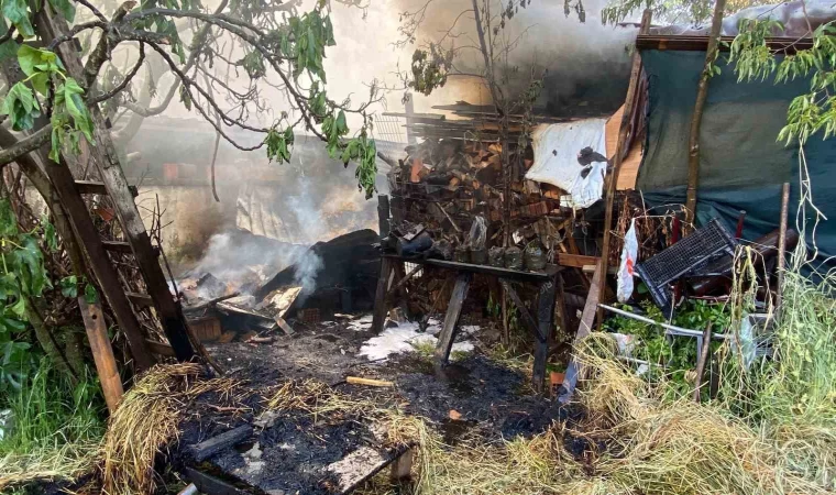 Odunluk alev alev yandı