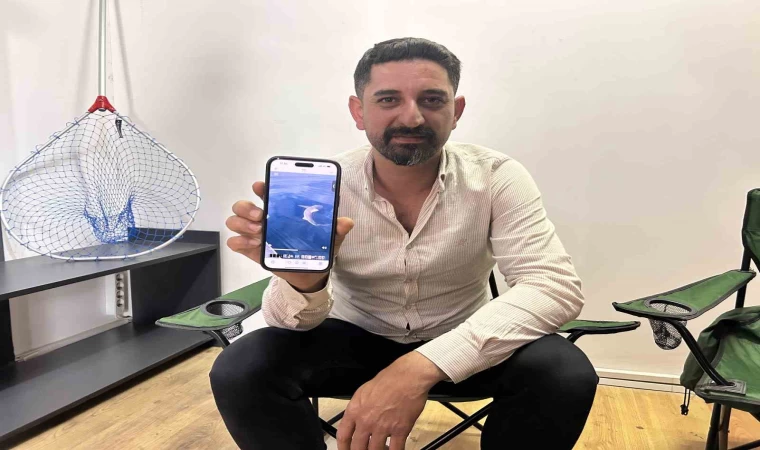 Oltaya köpek balığı takılınca korktular, ardından kurtarmak için çabaladılar