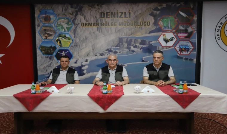 Orman Genel Müdürü Karacabey, Denizli’de orman yangınlarını önlemede gayret gösteren muhtarlarla bir araya geldi