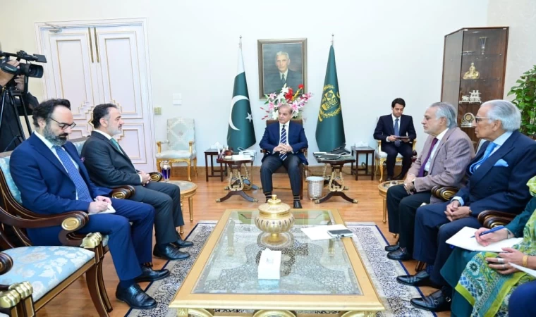 Pakistan Başbakanı Şerif, Türkiye’nin İslamabad Büyükelçisi Neziroğlu ile görüştü