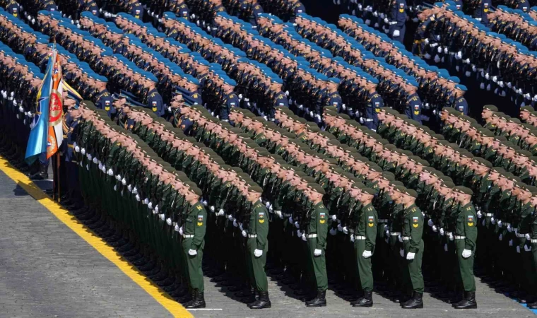 Rusya’da 9 Mayıs Zafer Günü’nde görkemli tören