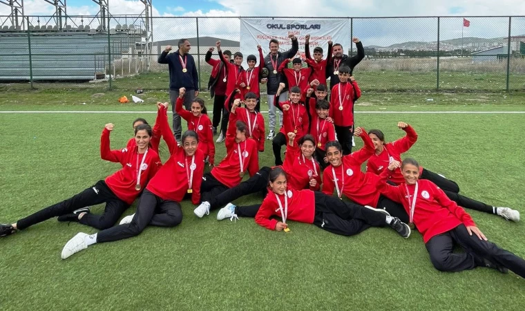 Şanlıurfa’da 3 ragbi takımı Türkiye Finallerine kaldı