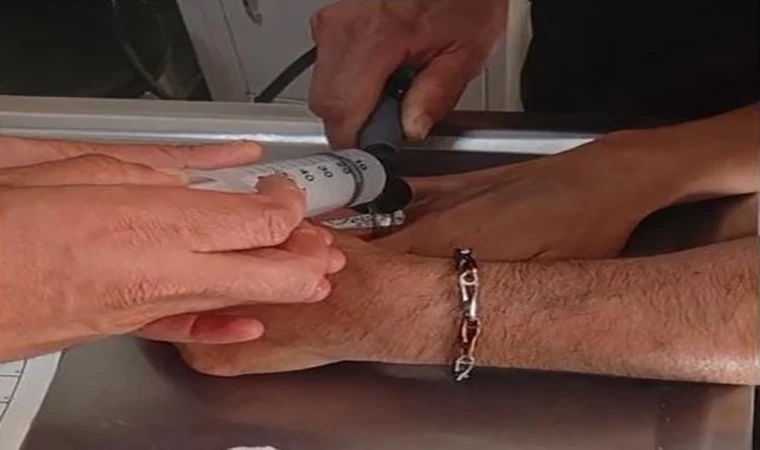 Şırnak’ta vatandaşın parmağına sıkışan yüzük için ekipler seferber oldu