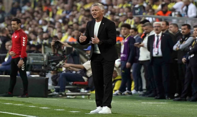 Solskjaer, galibiyet sayılarında Mourinho’yu geçti