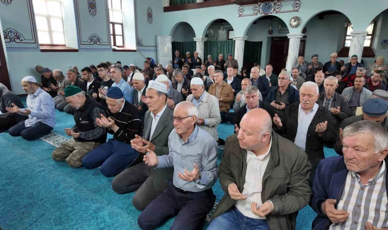 Tarihi Osmanlı köyünde Hıdırellez Şenliği ile yağmur ve şükür duası yapıldı