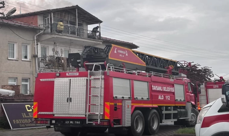 Tavşanlı’da baca yangını eve sıçramadan söndürüldü