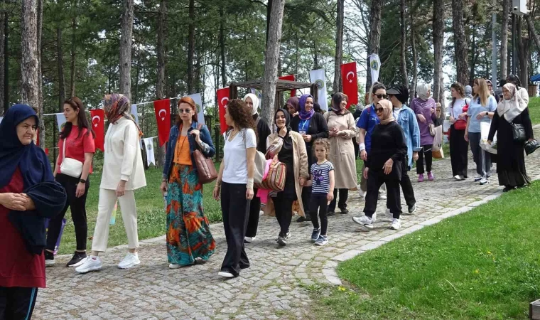 Tavşanlılı girişimci iş kadınlarından anlamlı anneler günü programı