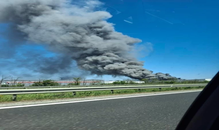 Tekirdağ’da fabrikada yangını: Dumanlar her yerden gözlendi