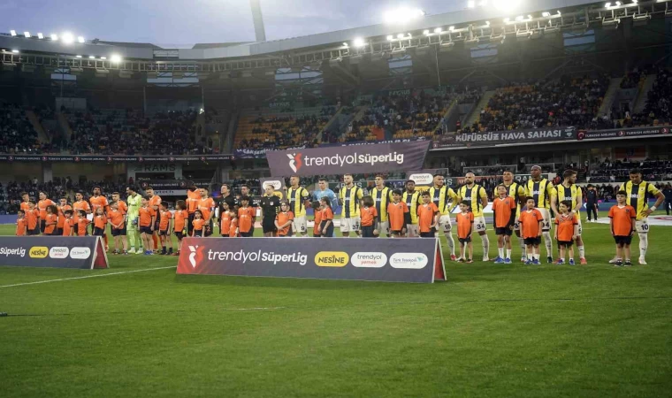 Trendyol Süper Lig: Başakşehir: 0 - Fenerbahçe: 0 (Maç devam ediyor)