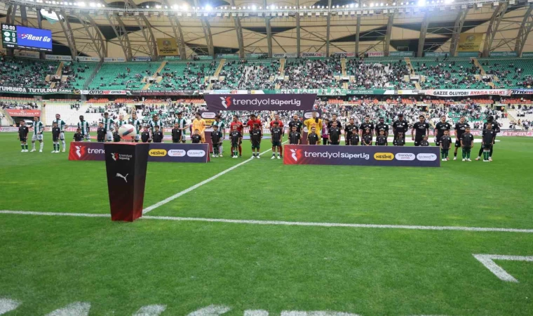 Trendyol Süper Lig: Konyaspor: 0 - Çaykur Rizespor 0 (İlk yarı)