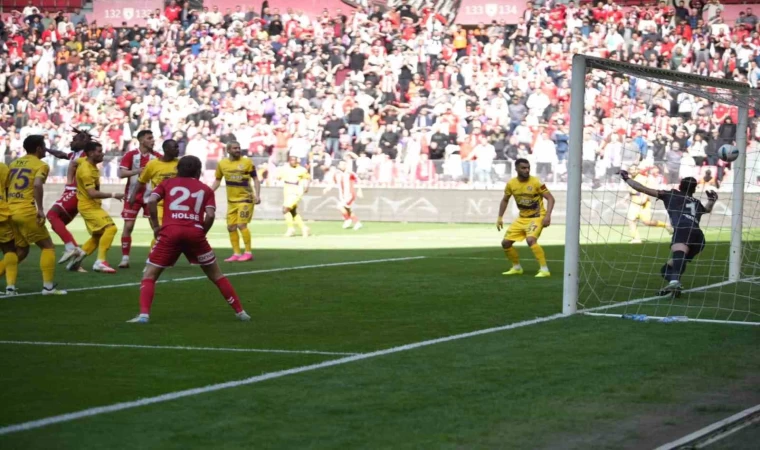 Trendyol Süper Lig: Samsunspor: 1 - Eyüpspor: 0 (Maç devam ediyor)
