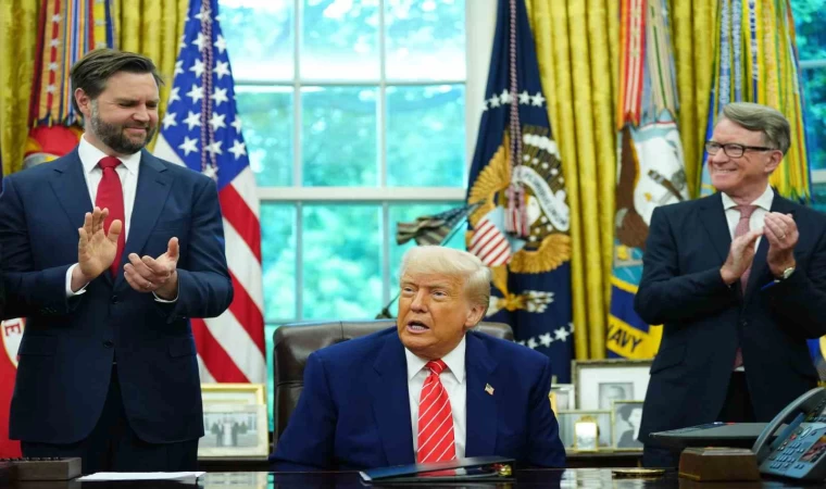 Trump : ”İngiltere ile çığır açıcı bir anlaşma imzaladık, yeni bir ekonomik ortaklık çağı başlıyor”