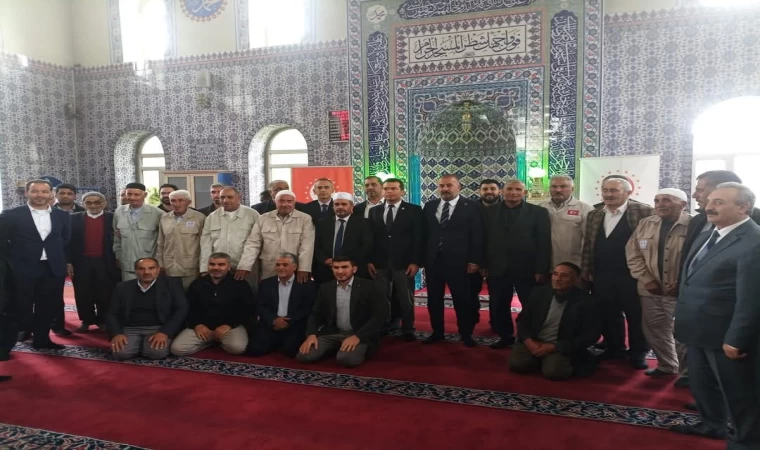 Tutak’ta hacı adayları kutsal topraklara uğurlandı