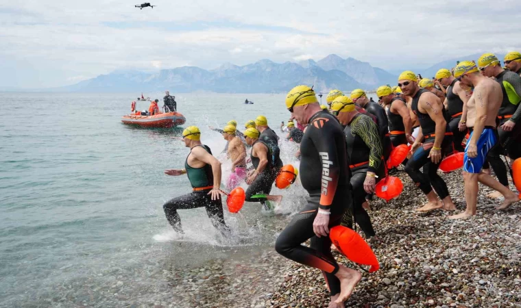 Uluslararası Açık Su Yüzme Yarışı X-WATERS Antalya’da gerçekleşti