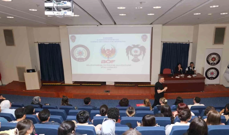 Uluslararası öğrencilere bilgilendirme semineri