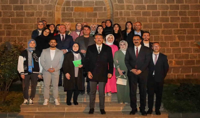 Vali Çelik, ”Kitap Kulübü” etkinliğine katıldı