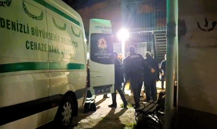 Yem karma makinesine bacağını kaptıran besici feci şekilde can verdi