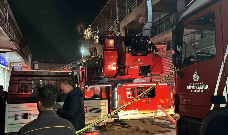 Zeytinburnu’nda conta atölyesinde çıkan yangın söndürüldü