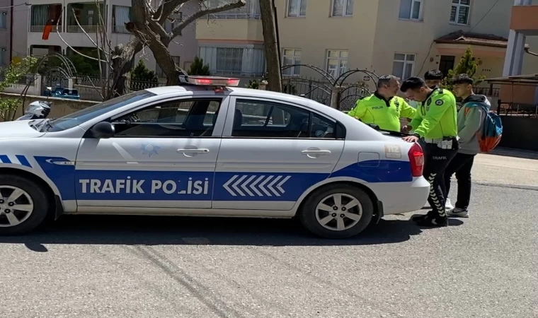 Zile’de kasksız ve belgesiz motosiklet kullananlara ceza yağdı