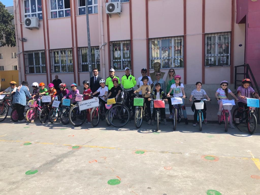 Aliağa’da öğrencilere trafik eğitimi