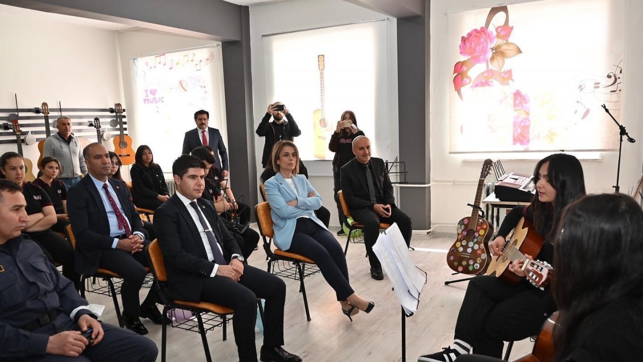 Aşık Mahzuni Şerif’in adı müzik sınıfında yaşayacak