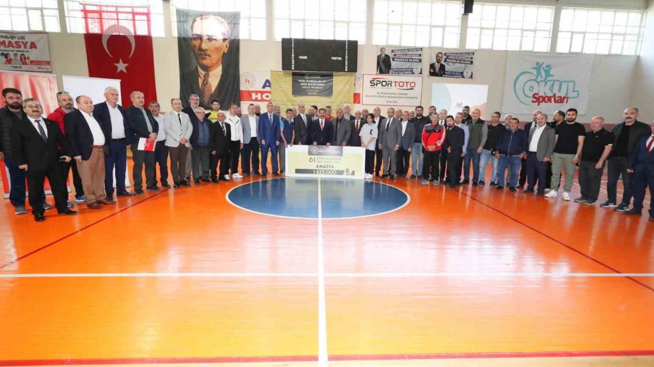 Bakanlıktan Amasya’daki 61 amatör kulübe 1 milyon 425 bin TL destek