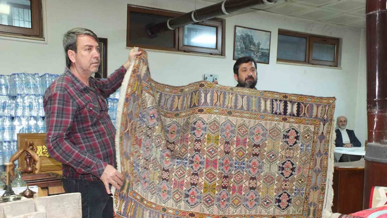 Balıkesir’de antika mezadına ilgi arttı