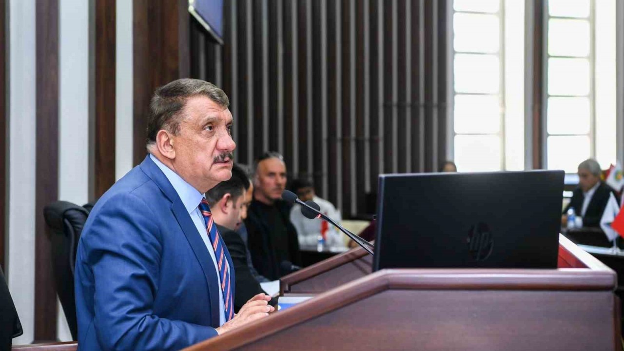 Başkan Gürkan: "Ağır hasarlı evler hafif hasarlıya çevrilsin demedim”