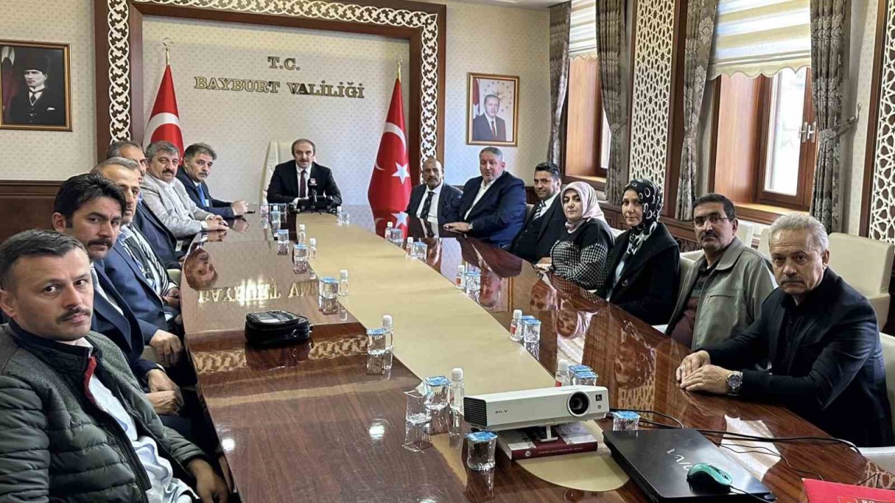 Bayburt’ta kurulacak sünger fabrikasında imzalar atıldı