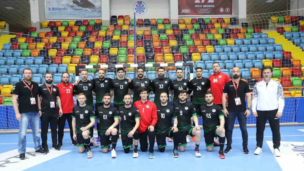 Büyükşehir hentbol yarı final için sahaya çıkıyor