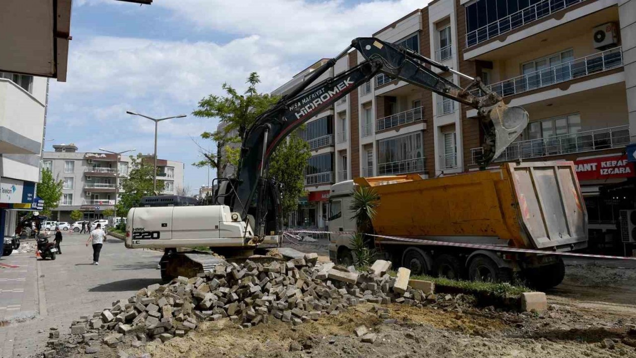 Davutlar’da hizmet seferberliği hız kesmeden devam ediyor